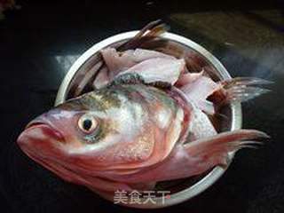 奶香鱼头汤的做法步骤：1