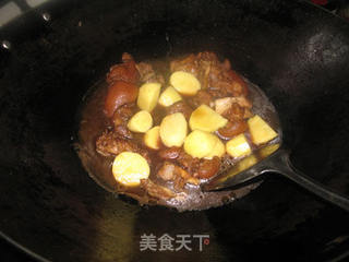 土豆烧猪蹄的做法步骤:8