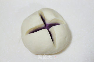 紫薯花开馒头的做法步骤:8