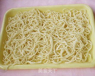 四川传统小吃~鸡丝凉面的做法步骤:7