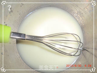 小鱼牌戚风蛋糕的做法步骤:2
