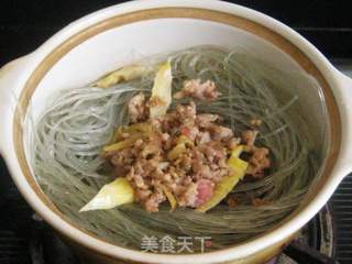 梭子蟹肉末粉丝煲的做法步骤:8