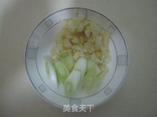 肉末烧豆腐的做法步骤:2