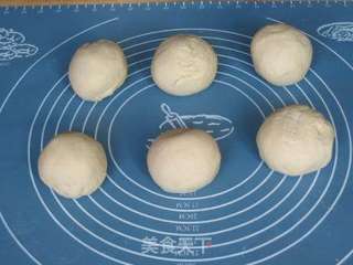 葱油饼的做法步骤：4