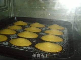性感的蛋糕---焦糖玛德琳的做法步骤:9