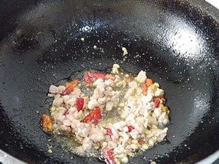 【顶级厨师】一鸭六吃之二---香辣鸭丁的做法步骤:9