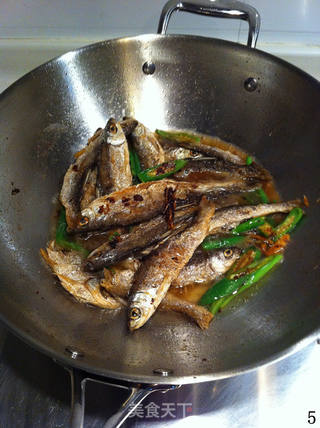 下酒又送饭的客家小菜——【豉香河鱼干】的做法步骤:5