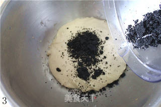 【黑芝麻小餐包】秋季滋补秀发的面包的做法步骤:3