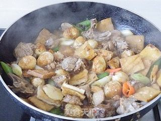 【顶级厨师】一鸭六吃之三----干锅三宝的做法步骤：19