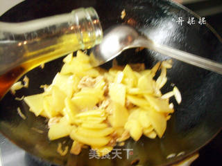 肉炒青椒土豆片的做法步骤:7