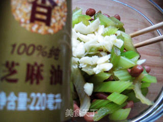 芹菜花生米的做法步骤:9