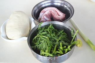 茼蒿鲜肉大馄饨的做法步骤:4