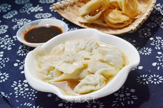 茼蒿鲜肉大馄饨的做法步骤:20