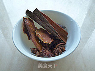 花生炖猪脚的做法步骤:5