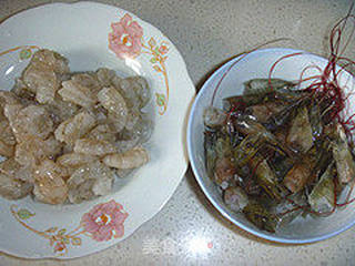 茭白烩虾球的做法步骤:2