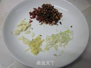 香辣酱鸡头的做法步骤:3