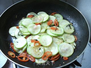 西葫芦煎蛋的做法步骤:7