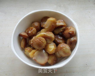 板栗烧鸡的做法步骤:5