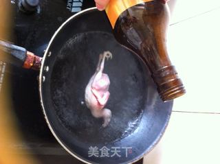 秋季滋补靓汤-虫草花炖鹌鹑的做法步骤:3