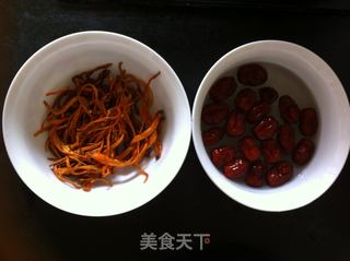 秋季滋补靓汤-虫草花炖鹌鹑的做法步骤:4