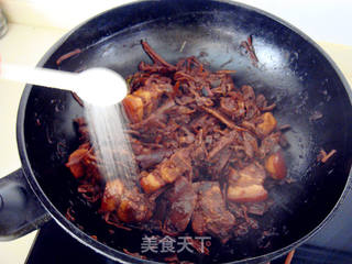 梅干菜红烧肉的做法步骤:11