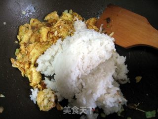 豆酱鸡蛋炒饭的做法步骤：6