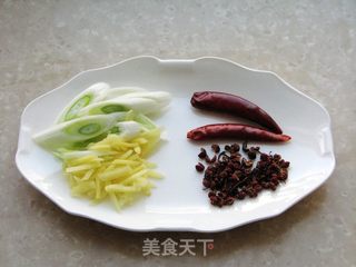 麻香萝卜干炒鸡蛋的做法步骤：3