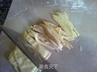 花样面食----银丝卷的做法步骤:8