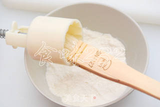 广式红豆沙月饼的做法步骤:21