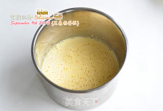 这是个辛苦活儿——黑森林蛋糕(6寸)的做法步骤:2