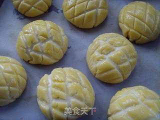 酥香菠萝包的做法步骤:16