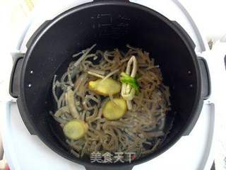 九阳沸腾压力煲试用报告【松花皮冻】的做法步骤:5
