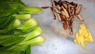 增强免疫力-------香菇焖土鸡的做法步骤:2