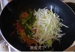 素食主义—素炒乌冬面的做法步骤:5