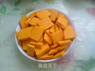芝麻南瓜饼的做法步骤:2