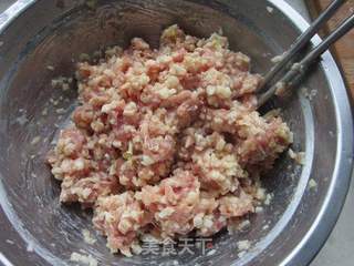莲藕肉丸的做法步骤:7