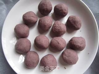 广式豆沙月饼的做法步骤:3