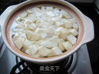 雪梨川贝冰糖水的做法步骤:3