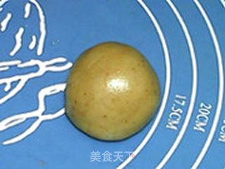 莲蓉蛋黄月饼的做法步骤:15