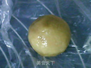 莲蓉蛋黄月饼的做法步骤:22