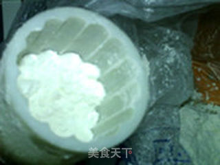莲蓉月饼的做法步骤:16