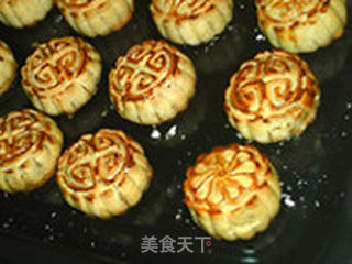 菠萝莲蓉月饼的做法步骤:21