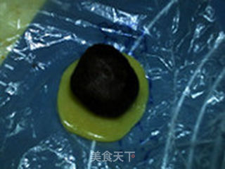 豆沙月饼的做法步骤:12
