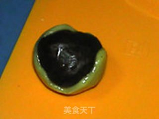 豆沙月饼的做法步骤:13