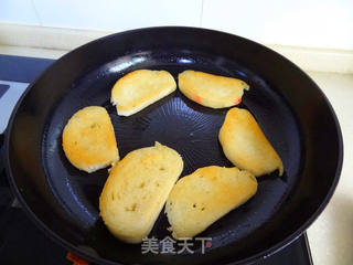 椒盐香煎馒头片的做法步骤:3