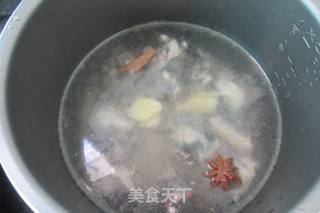 玉米乌鸡汤的做法步骤：6