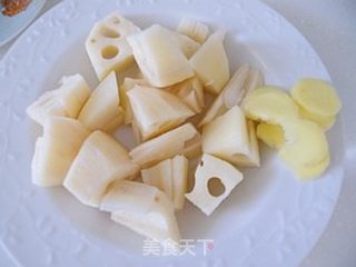 【顶级厨师】一鸭六吃之五-----鸭架炆莲藕的做法步骤:2