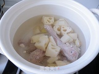【顶级厨师】一鸭六吃之五-----鸭架炆莲藕的做法步骤:4