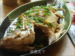 辣味蒸鲈鱼的做法步骤:9