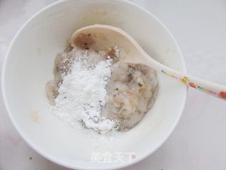 美食让我快乐地成长——芝心虾球的做法步骤：4